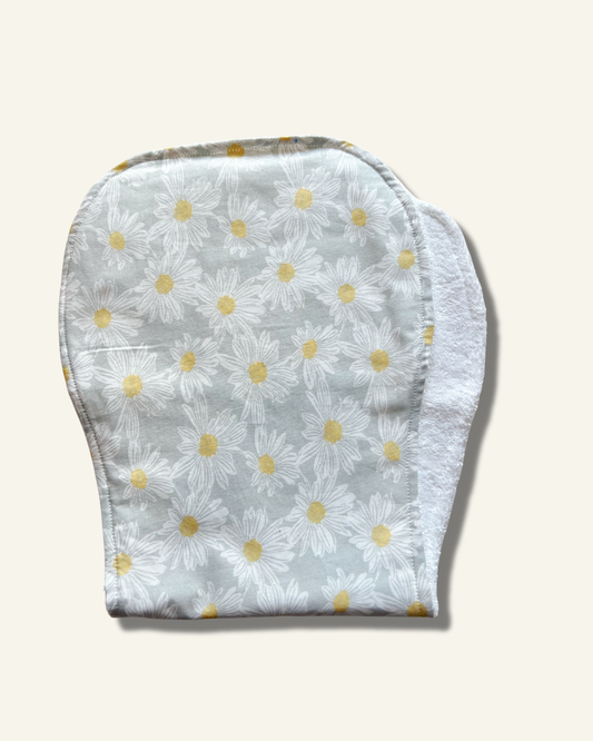 Daisy Burp Cloth